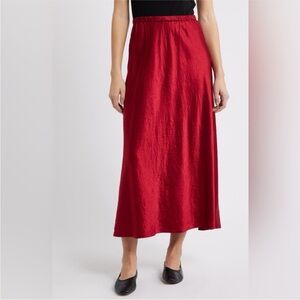 NWT Eileen Fisher Textured Satin Slip Skirt